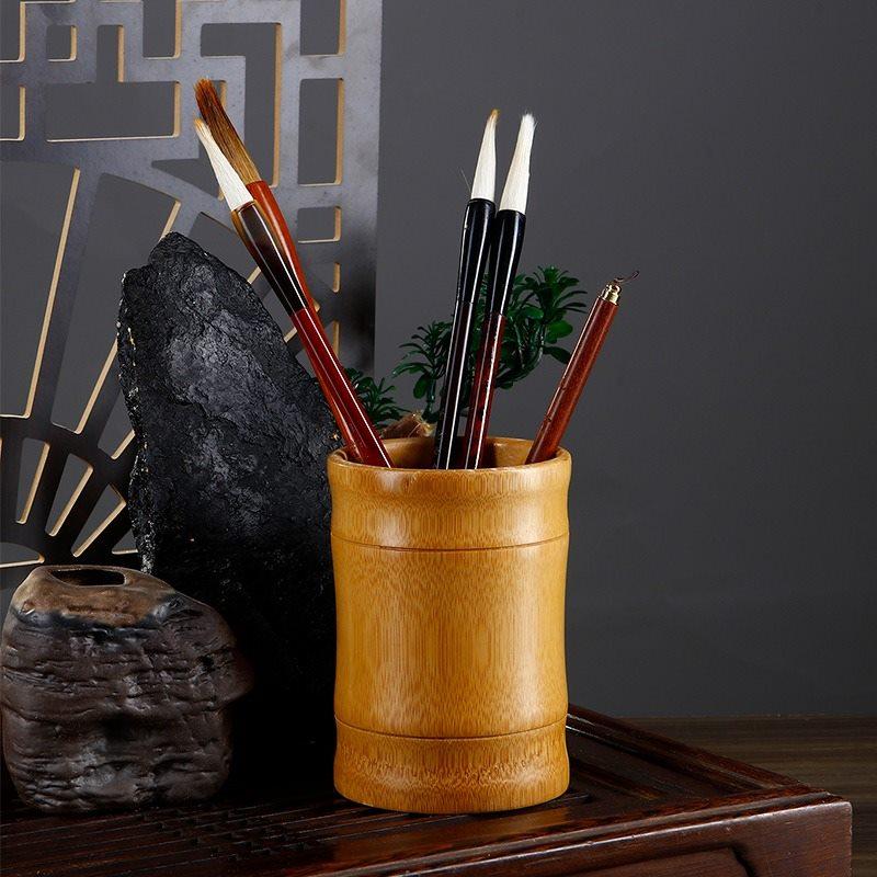 1pcs Natural bamboo and wood pen holder, multifunctional retro circular pen holder, Chinese style office decoration storage box
1pcs Natural bamboo and wood pen holder, multifunctional retro circular pen holder, Chinese style office decoration storage box