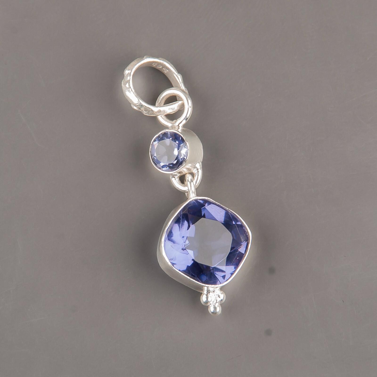 Иолит Драгоценный камень Серебро 925 пробы Ювелирные изделия Подвеска ручной работы 1,60 Подарок для нее PP-9-3
Иолит Драгоценный камень Серебро 925 пробы Ювелирные изделия Подвеска ручной работы 1,60 Подарок для нее PP-9-3