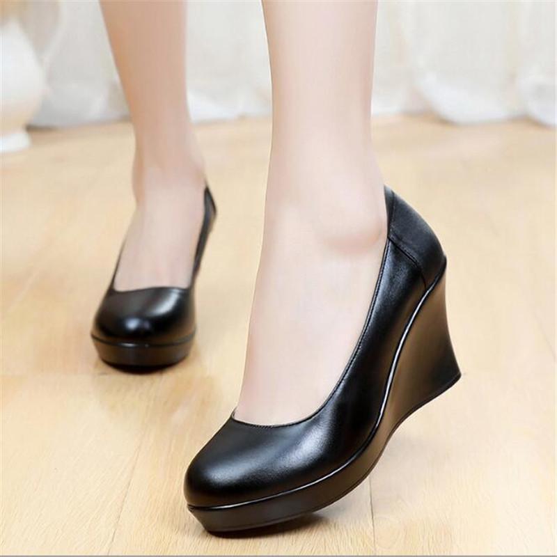 Genuine Leather Women Shoes Casual Wedge Shoes Round Head Shallow Mouth Comfort Women Shoes Lady Platform High Heel Shoes 33-43 34
Genuine Leather Women Shoes Casual Wedge Shoes Round Head Shallow Mouth Comfort Women Shoes Lady Platform High Heel Shoes 33-43 34