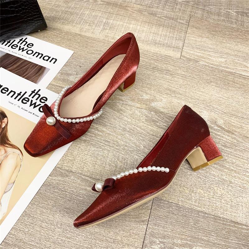 2025 new square head pearl thick heel wedding shoes women Mori bow high heels women simple satin single shoes women 40 бордовий
2025 new square head pearl thick heel wedding shoes women Mori bow high heels women simple satin single shoes women 40 бордовий