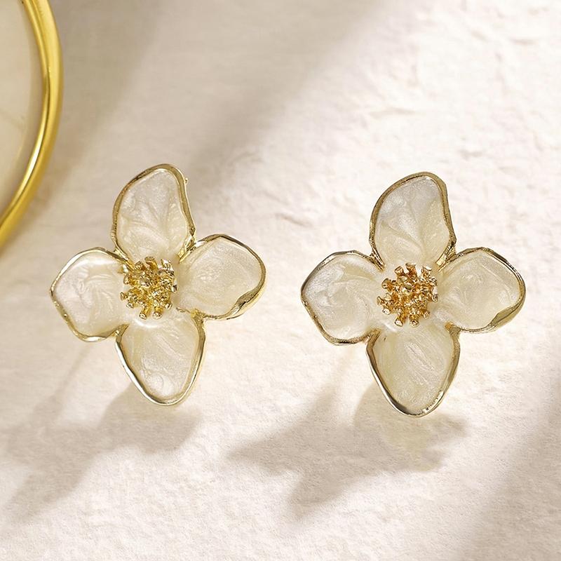 Huitan Gorgeous Flower Stud Earrings for Women Graceful White/Green/Red/Pink Gold Color Ear Accessories Trendy Party Zircon Hot
Huitan Gorgeous Flower Stud Earrings for Women Graceful White/Green/Red/Pink Gold Color Ear Accessories Trendy Party Zircon Hot