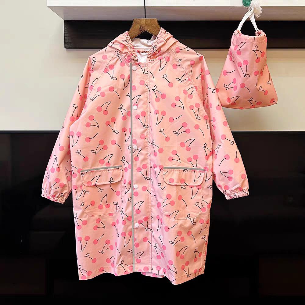 Kids Quick-Drying Waterproof Raincoat for School with Space Design M вишневий рожевого кольору
Kids Quick-Drying Waterproof Raincoat for School with Space Design M вишневий рожевого кольору