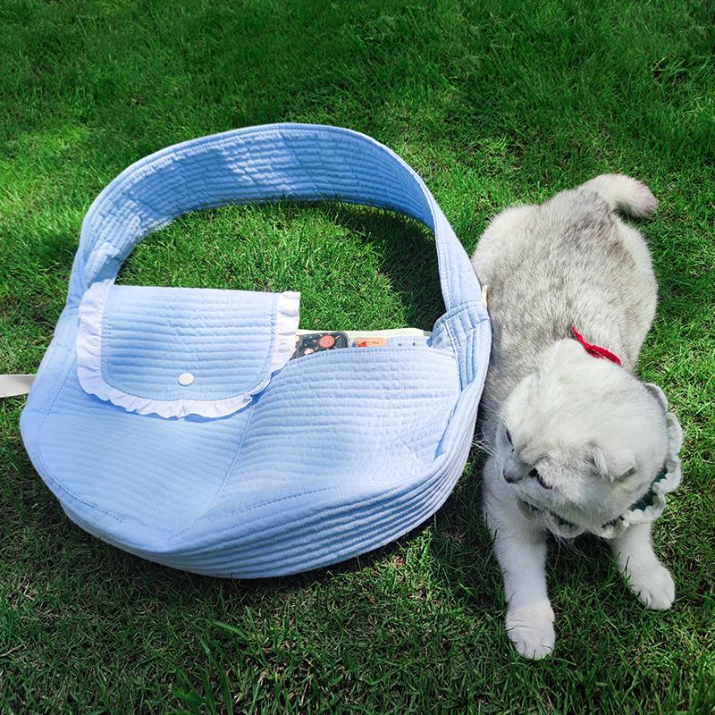 Pet Cat Bag, Portable Hand-held Large Crossbody Single-shoulder Bag, Cat Suit, Small Dog Teddy Canvas Bag Small небо синє кольору
Pet Cat Bag, Portable Hand-held Large Crossbody Single-shoulder Bag, Cat Suit, Small Dog Teddy Canvas Bag Small небо синє кольору