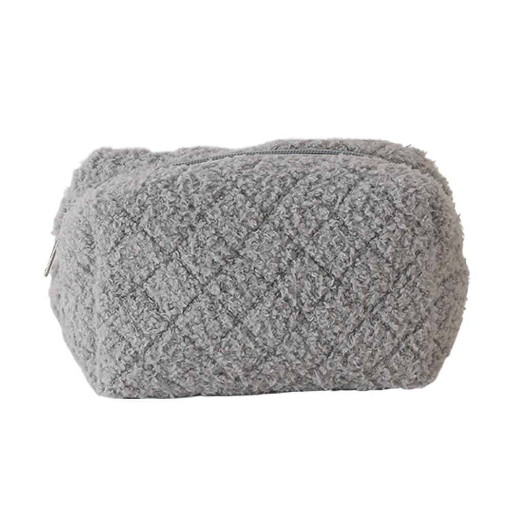 Плюшевая мягкая косметичка Простая милая Большая вместимость Пенал Пенал Коробка для канцелярских принадлежностей Портативная дорожная сумка для хранения косметики Сумка для туалетных принадлежностей
Плюшевая мягкая косметичка Простая милая Большая вместимость Пенал Пенал Коробка для канцелярских принадлежностей Портативная дорожная сумка для хранения косметики Сумка для туалетных принадлежностей