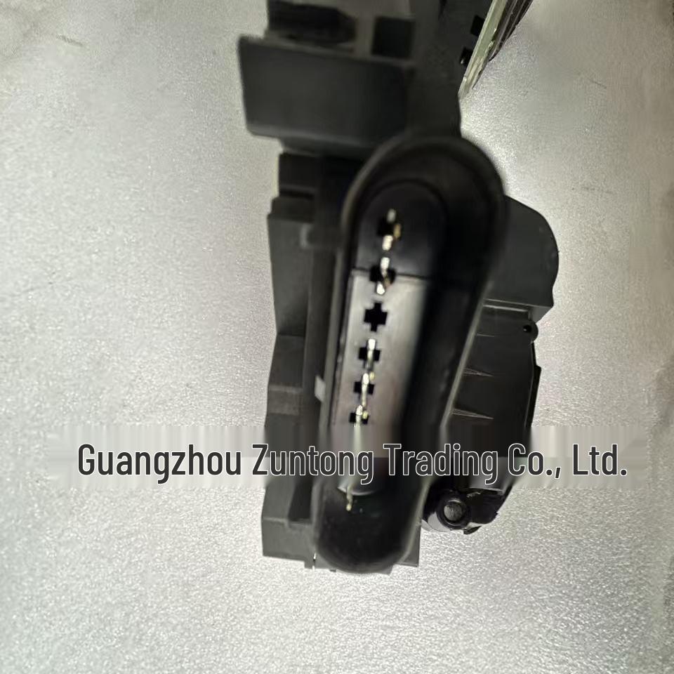 Ford Focus/Kuga/Escort/Ranger Windshield Wiper CM5A-A21813EB Neutral
Ford Focus/Kuga/Escort/Ranger Windshield Wiper CM5A-A21813EB Neutral