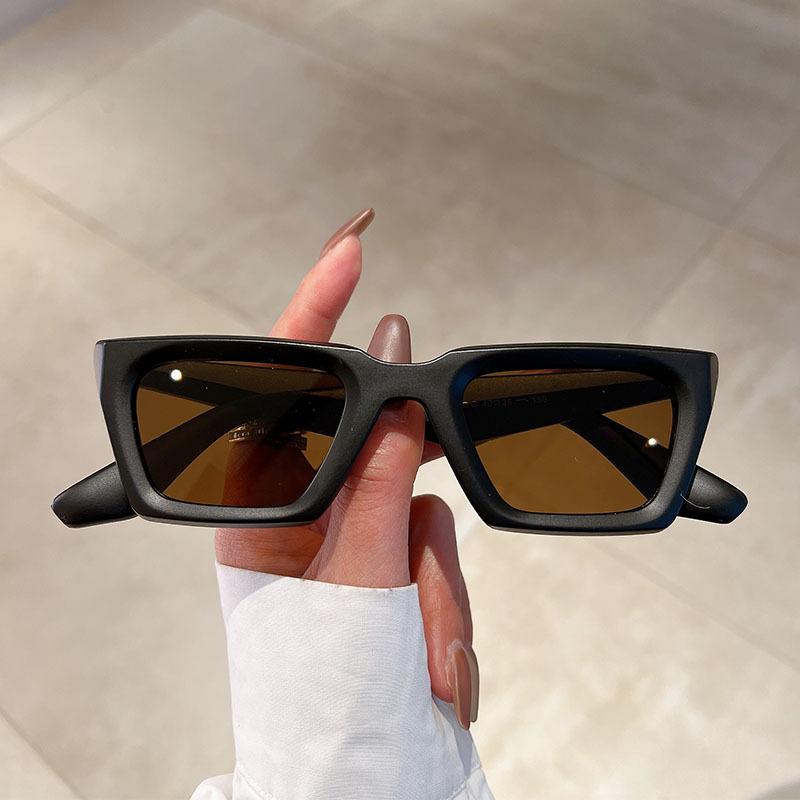 Classic Luxury Brand Designer Sunglasses Women For Men Fashion Vintage Eyeglasses Trending Square Sun Glasses Punk Shades Uv400
Classic Luxury Brand Designer Sunglasses Women For Men Fashion Vintage Eyeglasses Trending Square Sun Glasses Punk Shades Uv400