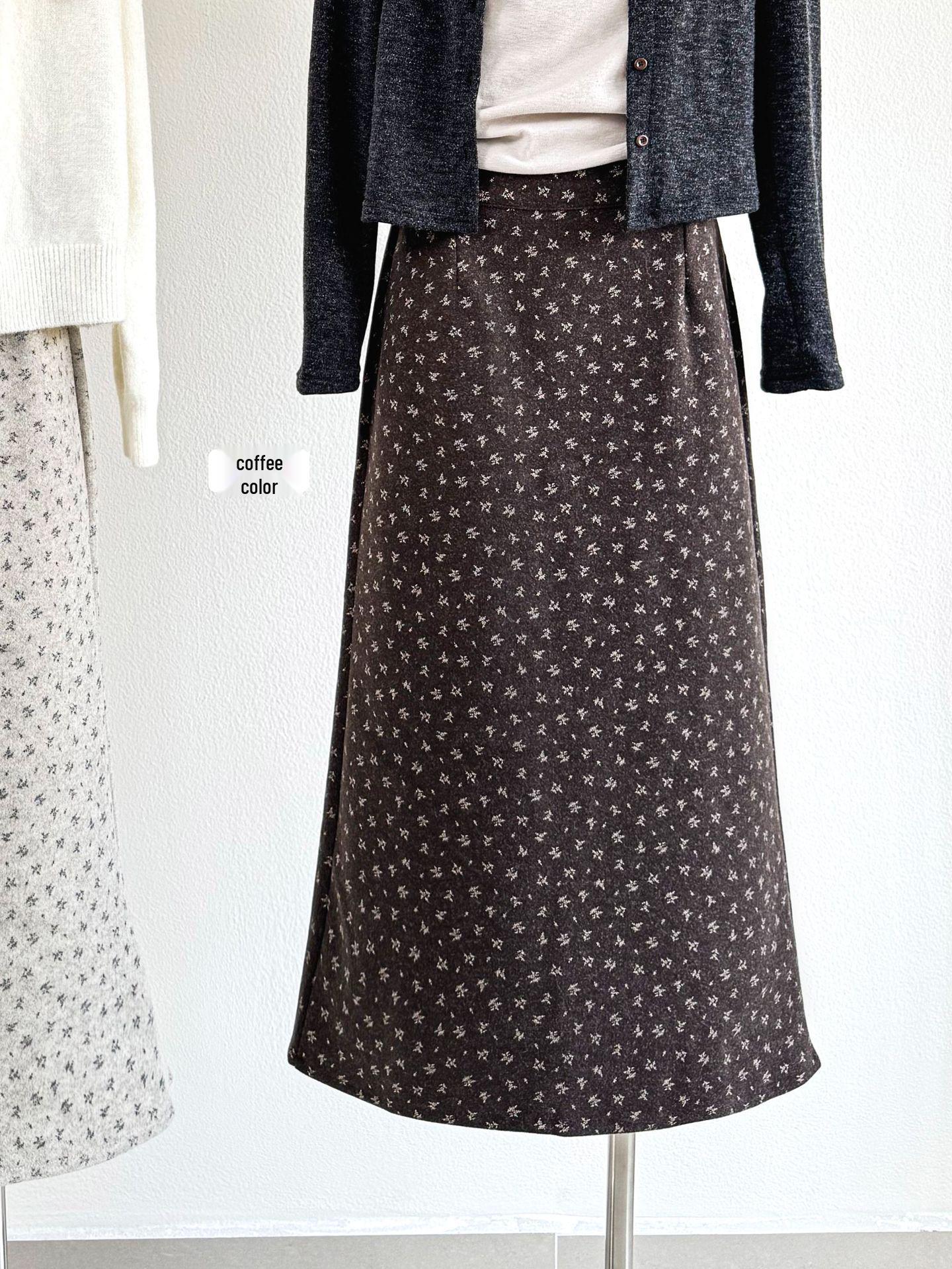 Autumn/Winter Thickened Woolen Floral High Waist Mermaid Skirt - Versatile, Slimming, and Flattering One Size кавовий
Autumn/Winter Thickened Woolen Floral High Waist Mermaid Skirt - Versatile, Slimming, and Flattering One Size кавовий