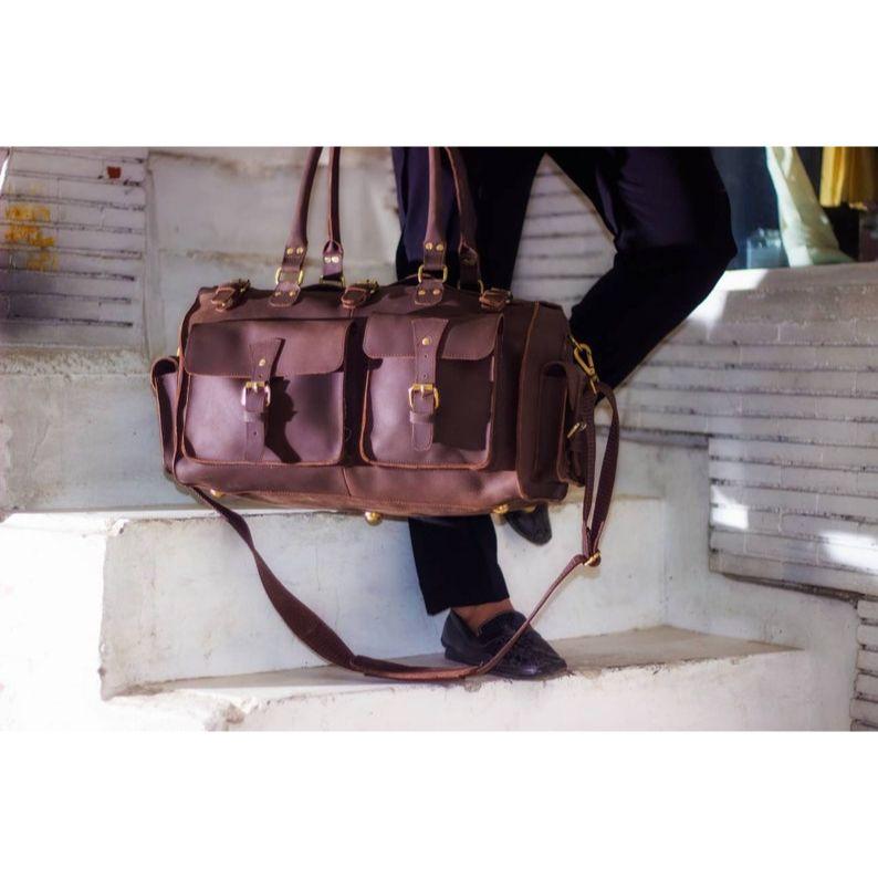 Сумка-викендер из кожи полной зернистости: Коричневая дорожная сумка, ручная кладь для ночевки 22 x 11 x 11 in
Сумка-викендер из кожи полной зернистости: Коричневая дорожная сумка, ручная кладь для ночевки 22 x 11 x 11 in