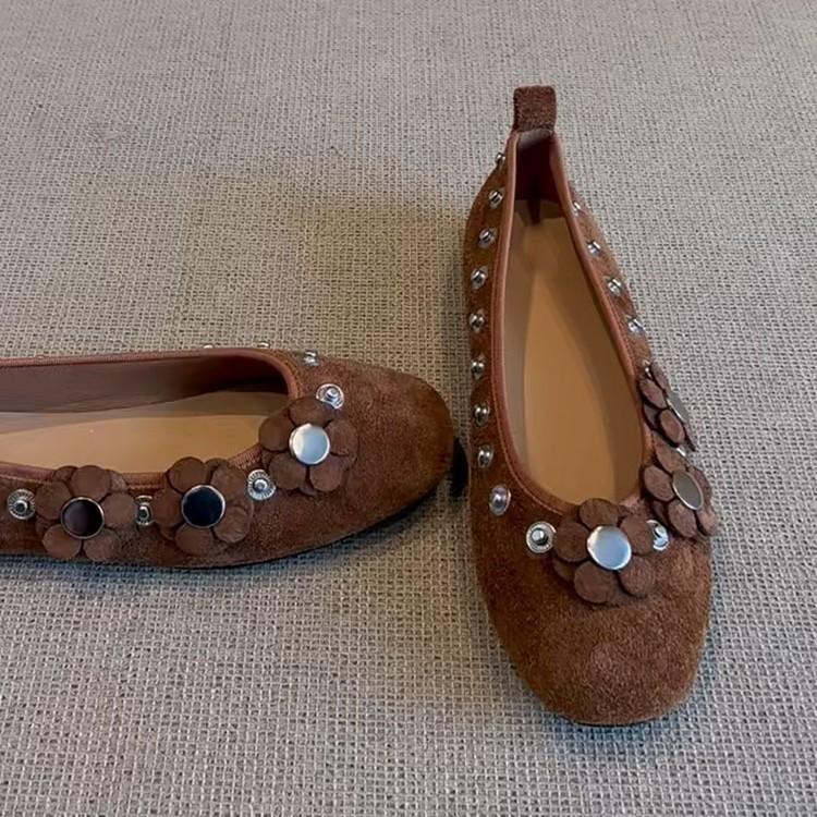 Sheepskin version~ Button flower spike ballet shoes women s leather round head flat bottom shallow mouth versatile Mary Jane single shoes 40 коричневий
Sheepskin version~ Button flower spike ballet shoes women s leather round head flat bottom shallow mouth versatile Mary Jane single shoes 40 коричневий