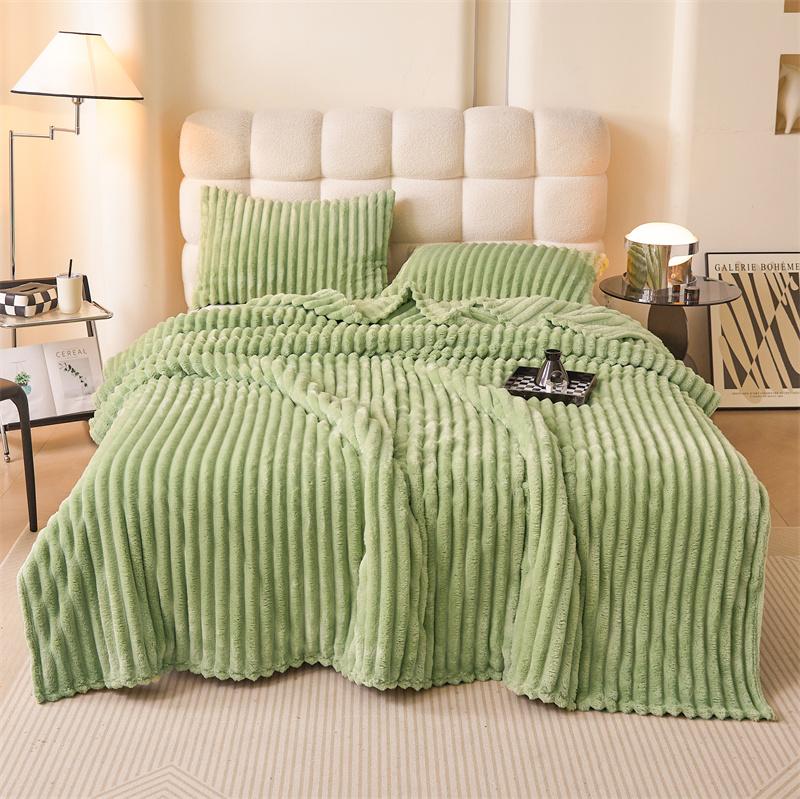 Зимнее одеяло, утолщенное теплое одеяло из овечьей шерсти для отдыха, домашнее теплое толстое мягкое покрывало на кровать до колена для офисного дивана, постельное белье из микрофибры 70x100cm
Зимнее одеяло, утолщенное теплое одеяло из овечьей шерсти для отдыха, домашнее теплое толстое мягкое покрывало на кровать до колена для офисного дивана, постельное белье из микрофибры 70x100cm