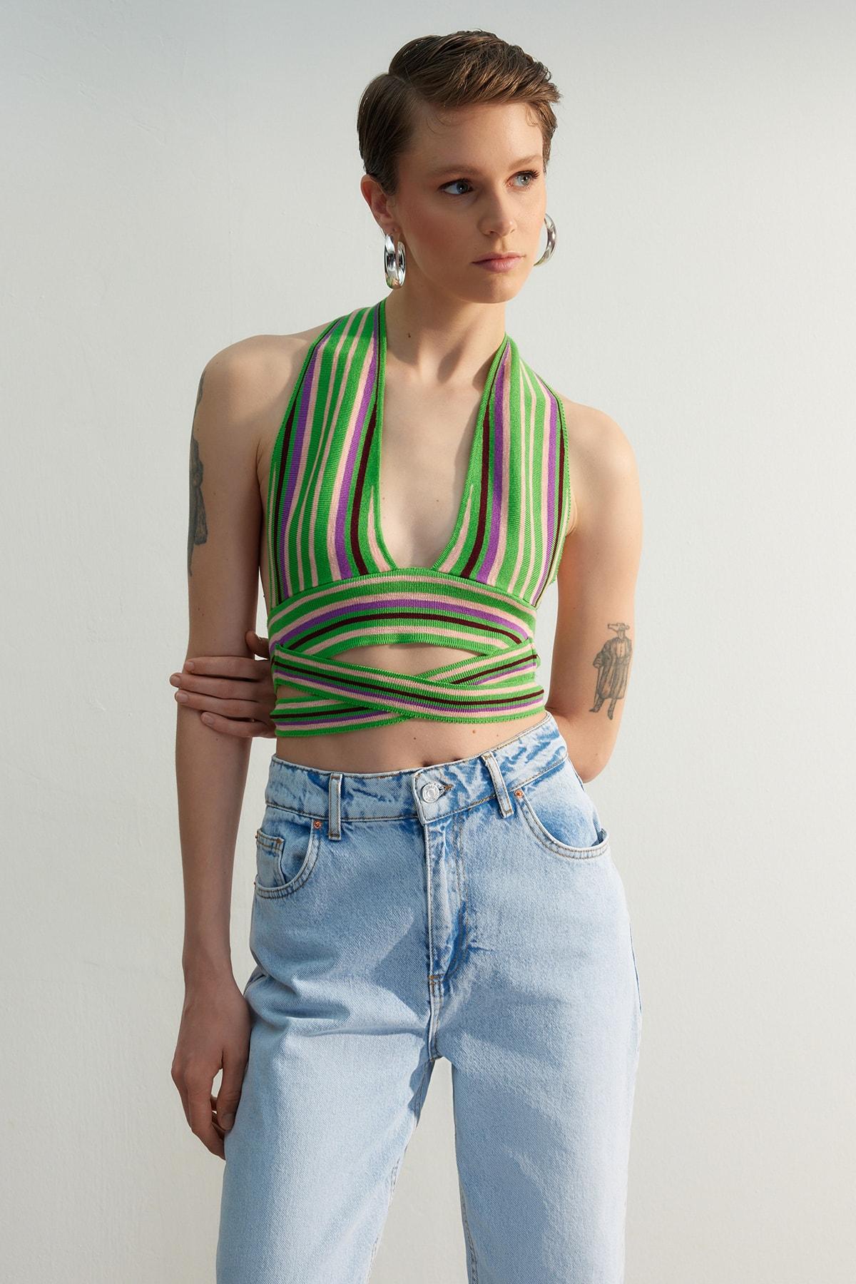 Блузка - Зеленая - Slim fit
Блузка - Зеленая - Slim fit