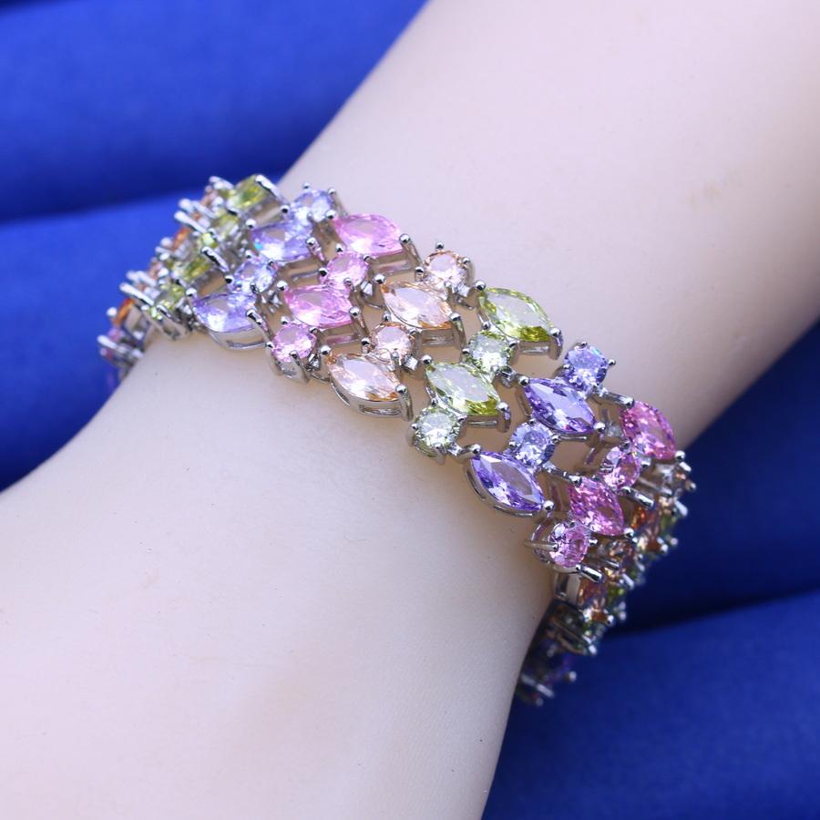 Роскошный теннисный браслет в стиле ретро с покрытием, разноцветный цирконий, элегантный, для повседневной носки и в подарок, рождественский подарок
Роскошный теннисный браслет в стиле ретро с покрытием, разноцветный цирконий, элегантный, для повседневной носки и в подарок, рождественский подарок