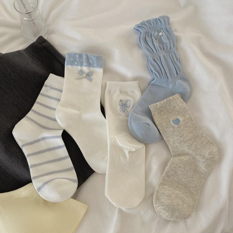 Female Summer Thin Style Sweet Bubble Mouth Embroidery Bow Boneless In The Tube Stack Socks 1 pair
Female Summer Thin Style Sweet Bubble Mouth Embroidery Bow Boneless In The Tube Stack Socks 1 pair