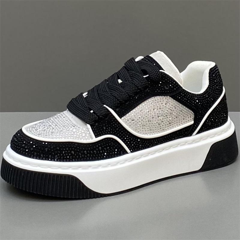 Light luxury hot diamond new autumn sports and leisure shoes niche retro comfortable board shoes cr 38
Light luxury hot diamond new autumn sports and leisure shoes niche retro comfortable board shoes cr 38