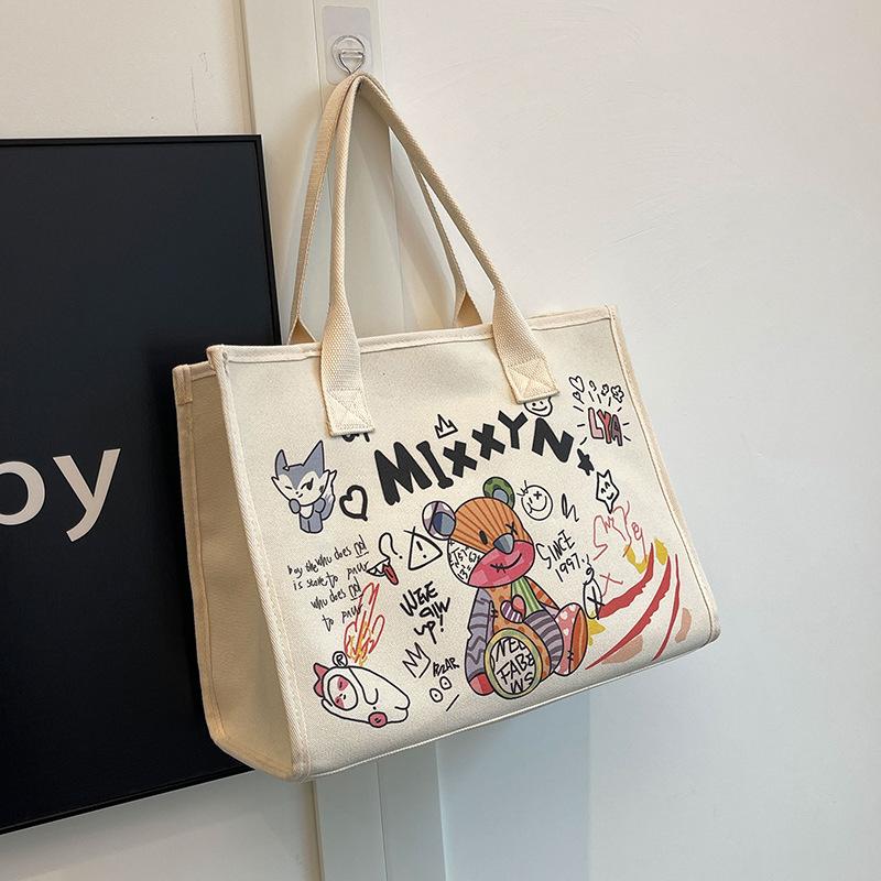 Fashion women s bag large-capacity commuter tote bag personalized shoulder bag 2024 summer new simple and fashionable class bag білий
Fashion women s bag large-capacity commuter tote bag personalized shoulder bag 2024 summer new simple and fashionable class bag білий