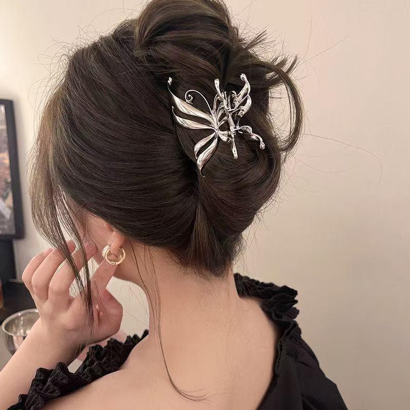 1pc stylish Y2K butterfly hair clip, small retro half-up hairpin, high-quality women s metal shark clip for the back of the head
1pc stylish Y2K butterfly hair clip, small retro half-up hairpin, high-quality women s metal shark clip for the back of the head
