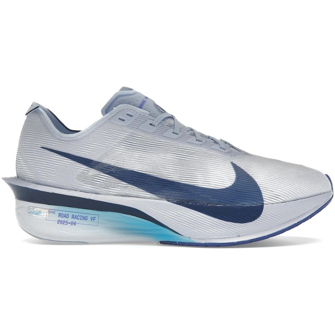 Sneaker Nike ZoomX Vaporfly Next% 4 Ghost Persian Violet Football Grey Blue Void(HF6414-001) 41
Sneaker Nike ZoomX Vaporfly Next% 4 Ghost Persian Violet Football Grey Blue Void(HF6414-001) 41