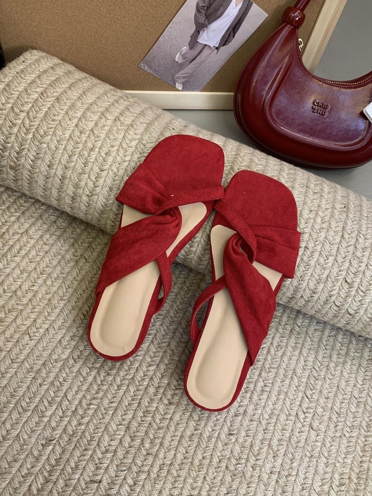 Квадратный носок, танкетка, цветочный ремешок крест-накрест, открытый носок, крутые шлепанцы, женские новые повседневные сандалии для отпуска 35 красный
Квадратный носок, танкетка, цветочный ремешок крест-накрест, открытый носок, крутые шлепанцы, женские новые повседневные сандалии для отпуска 35 красный