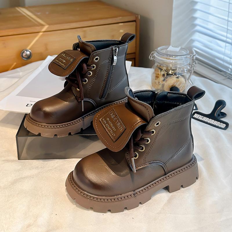 Children s leather boots British style girls Martin boots thick-soled round head boys niche non-slip autumn and winter new short boots 26 чёрный
Children s leather boots British style girls Martin boots thick-soled round head boys niche non-slip autumn and winter new short boots 26 чёрный