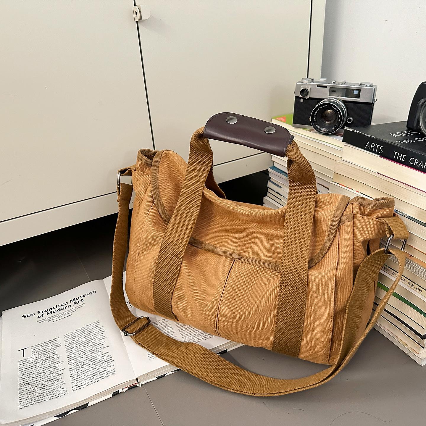 Retro canvas bag casual messenger bag men s light commuter shoulder bag large capacity student class bag коричневый
Retro canvas bag casual messenger bag men s light commuter shoulder bag large capacity student class bag коричневый