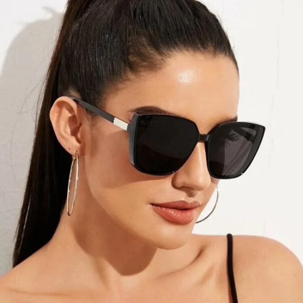 Exquisite Designer Cat Eye Sunglasses Woman Vintage Black Mirror Sun Glasses For Fashion Big Frame Cool Female Oculos De Sol
Exquisite Designer Cat Eye Sunglasses Woman Vintage Black Mirror Sun Glasses For Fashion Big Frame Cool Female Oculos De Sol