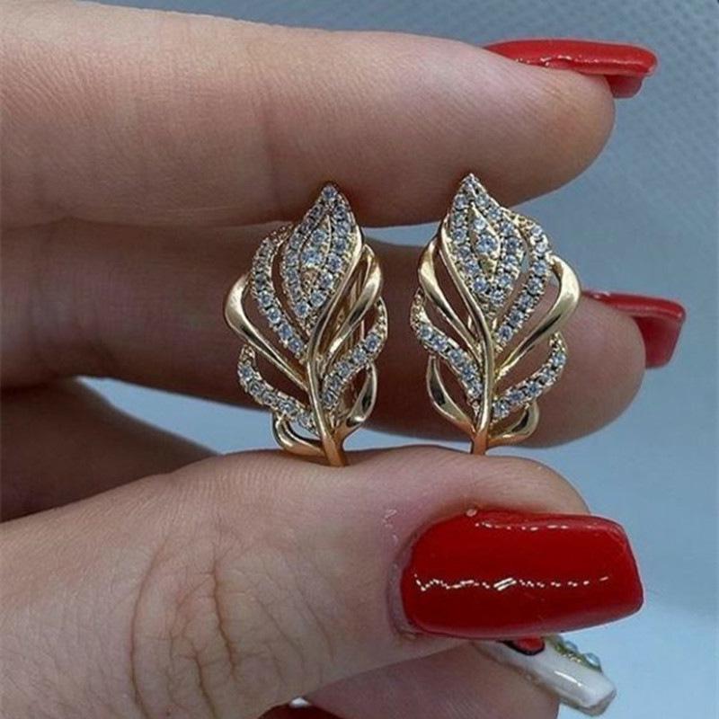 Cao Shi Wheat Ear Earrings: Fashionable, Pastoral, Light Luxury, Perfect for Square Faces. Elegant Leaf Design for Women.
Cao Shi Wheat Ear Earrings: Fashionable, Pastoral, Light Luxury, Perfect for Square Faces. Elegant Leaf Design for Women.