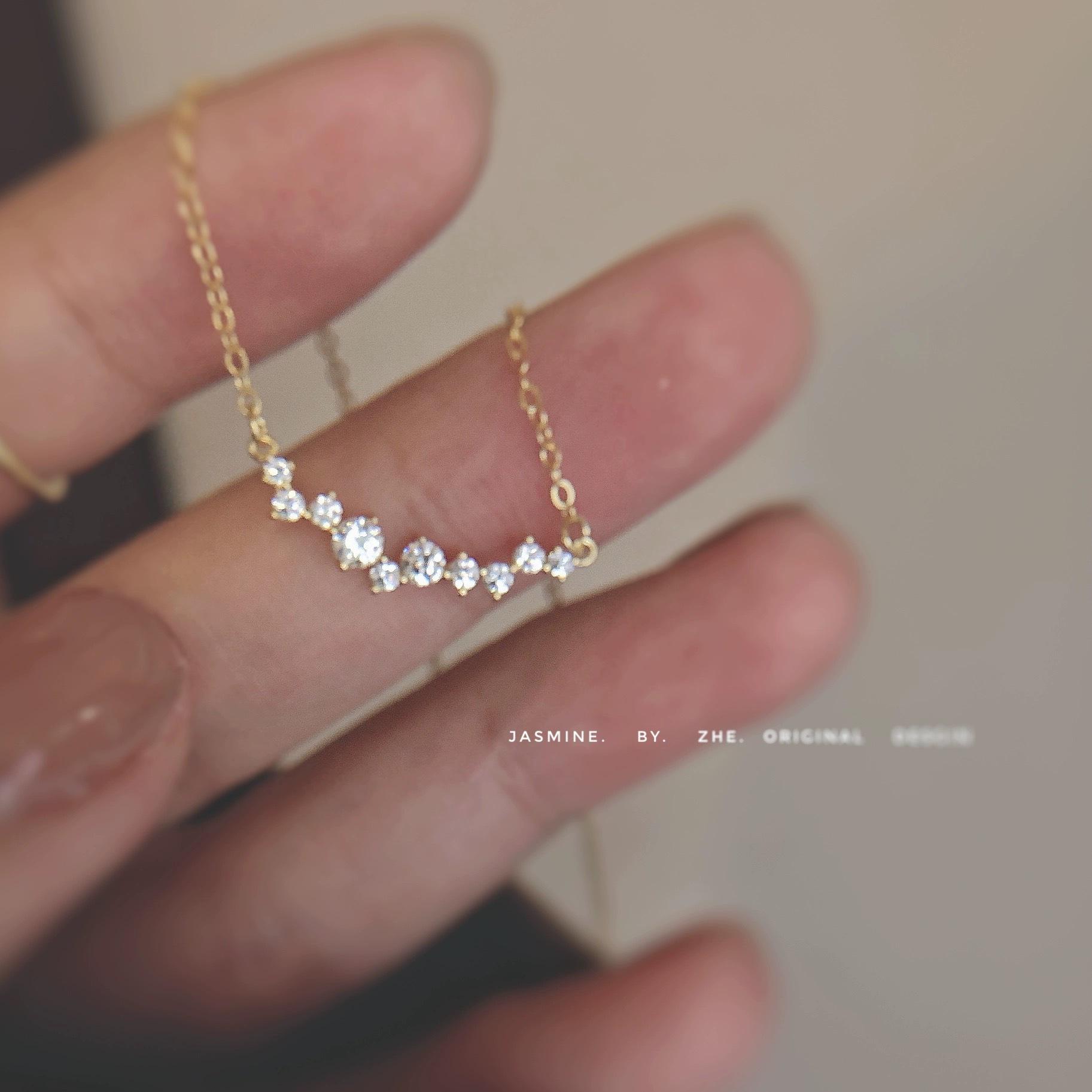 14K Gold-Plated Sterling Silver Smile Necklace with Diamonds - Elegant Minimalist Clavicle Chain for Women Platinum
14K Gold-Plated Sterling Silver Smile Necklace with Diamonds - Elegant Minimalist Clavicle Chain for Women Platinum