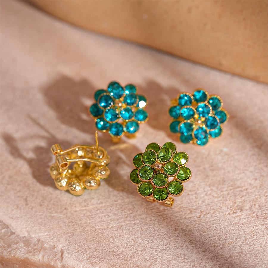 Elegant Light Luxury Diamond Inlaid Floral Earrings - High-End European & American Fashion for Women
Elegant Light Luxury Diamond Inlaid Floral Earrings - High-End European & American Fashion for Women