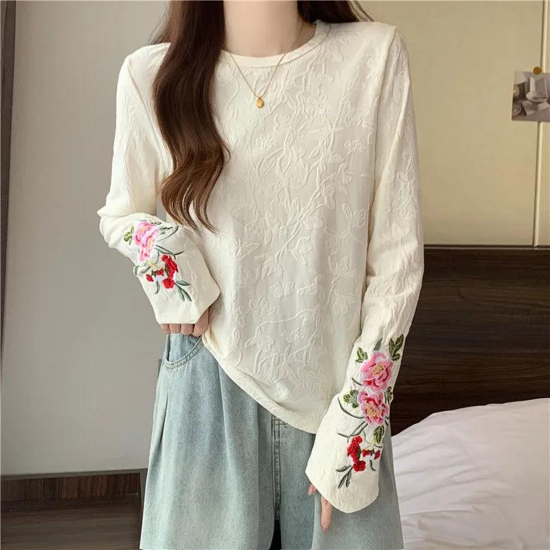 Female Spring/Fall Chinese-Style Embroidered Round-Neck Jacquard T-Shirt Ladies Layering Top with Lightweight Long Sleeves XS
Female Spring/Fall Chinese-Style Embroidered Round-Neck Jacquard T-Shirt Ladies Layering Top with Lightweight Long Sleeves XS
