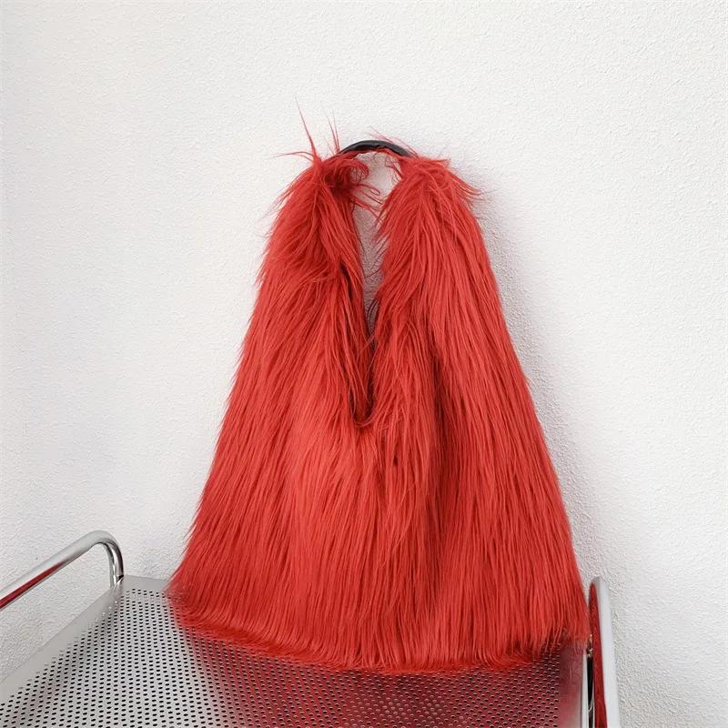 Luxury Fluffy Plush Women Shoulder Bag Soft Faux Fur Bags for Women Overlarge Handbag Winter Puffy Hobo Designer Shopper Tote 50x5x60cm
Luxury Fluffy Plush Women Shoulder Bag Soft Faux Fur Bags for Women Overlarge Handbag Winter Puffy Hobo Designer Shopper Tote 50x5x60cm