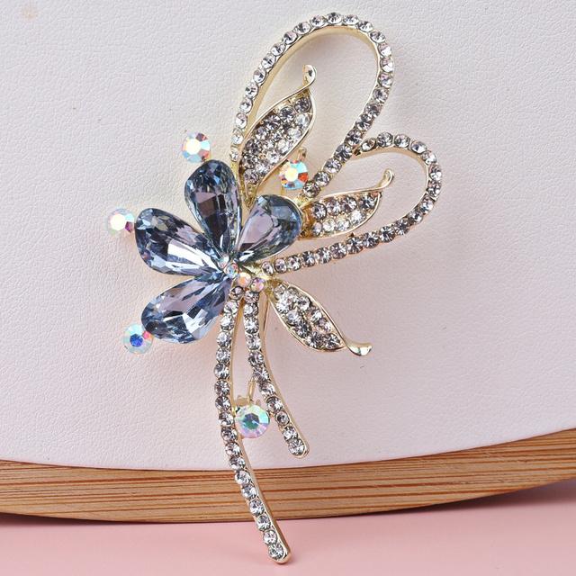 Кристалл Мода Дикий Корсаж Стразы Букет Брошь Аксессуары Маленький Аромат Высокого Класса Брошь Женская
Кристалл Мода Дикий Корсаж Стразы Букет Брошь Аксессуары Маленький Аромат Высокого Класса Брошь Женская