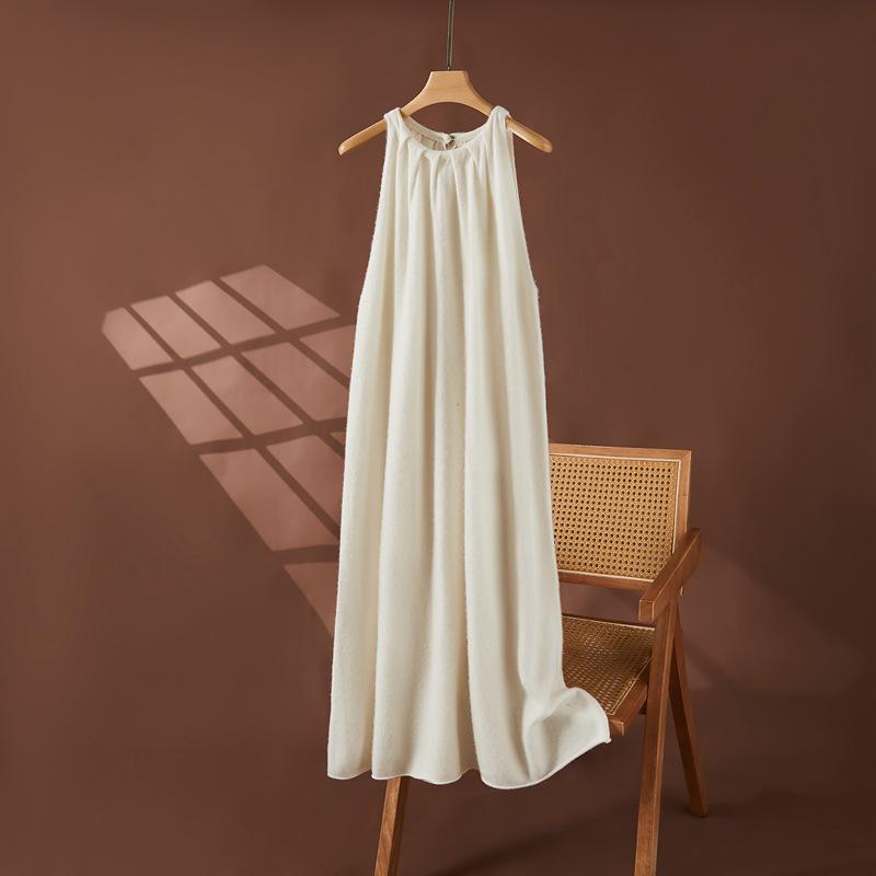 Элегантное кашемировое платье без рукавов на тонких бретелях с вырезом халтер для женщин One Size
Элегантное кашемировое платье без рукавов на тонких бретелях с вырезом халтер для женщин One Size