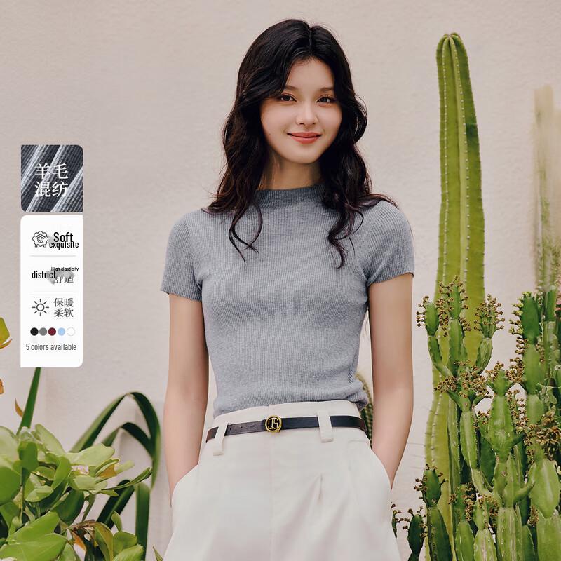 Qiushuiyiren Slim-Fit Round Neck Knit Top XL
Qiushuiyiren Slim-Fit Round Neck Knit Top XL