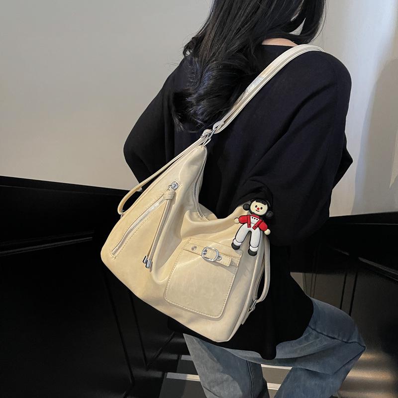 2025 Women s Large Capacity Retro Tote & Crossbody Backpack for Work & Commute Without Accessories
2025 Women s Large Capacity Retro Tote & Crossbody Backpack for Work & Commute Without Accessories