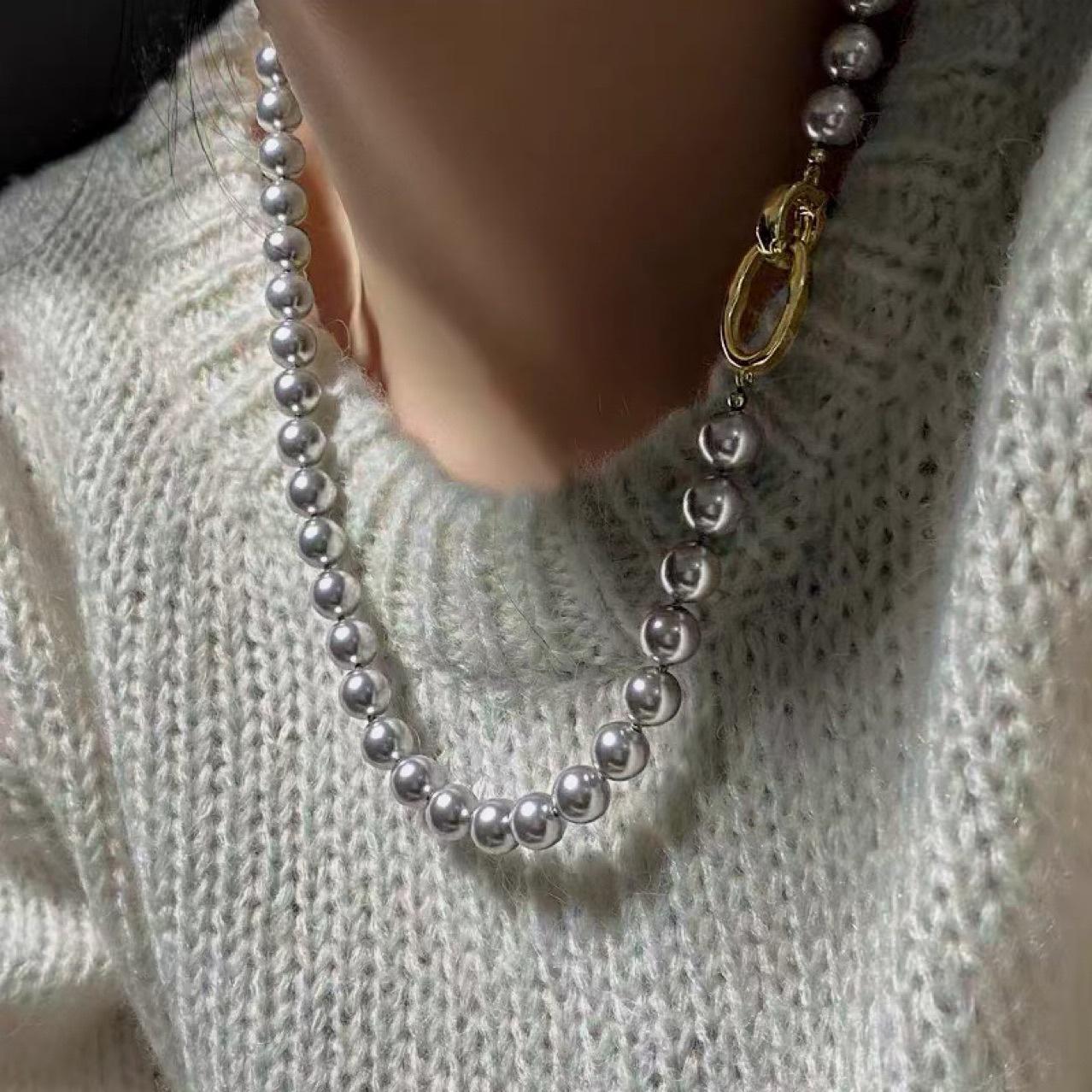 Flax Silver Gray High-Quality Round Pearl Necklace - Trendy 2023 Light Luxury Sweater Chain for Women
Flax Silver Gray High-Quality Round Pearl Necklace - Trendy 2023 Light Luxury Sweater Chain for Women
