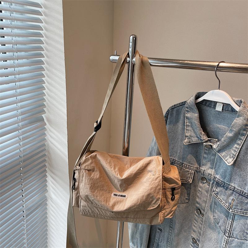 Girls summer solid color simple tote bag Japanese lazy design sense shoulder commuter bag going out hand bag хакі
Girls summer solid color simple tote bag Japanese lazy design sense shoulder commuter bag going out hand bag хакі