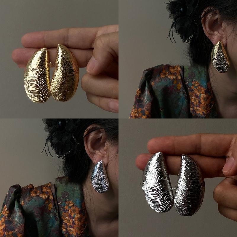 Retro pattern irregular oval stud earrings cold style personalized earrings fashion exaggerated earrings women
Retro pattern irregular oval stud earrings cold style personalized earrings fashion exaggerated earrings women