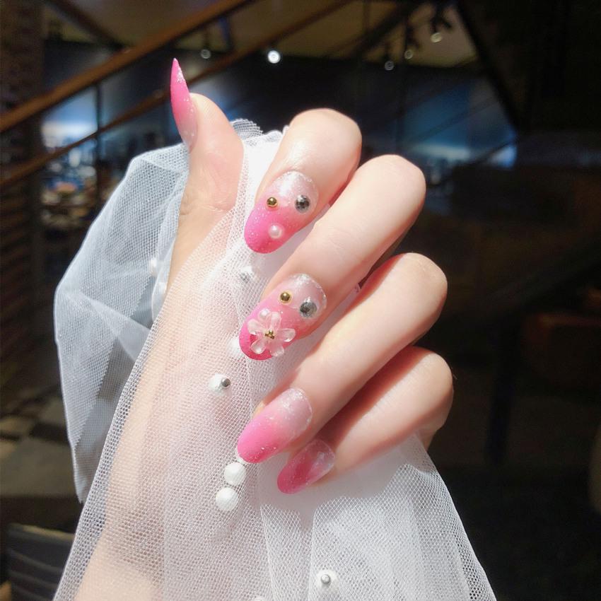 Pink Handmade Removable Bridal Flower Nail Art Patches – Wearable False Nails for Weddings
Pink Handmade Removable Bridal Flower Nail Art Patches – Wearable False Nails for Weddings