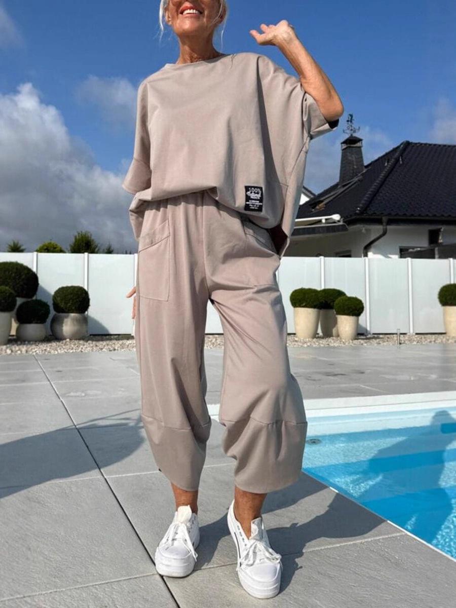 Летний женский повседневный свободный комплект из двух предметов с карманами и короткими рукавами, 2025 Large чёрный
Летний женский повседневный свободный комплект из двух предметов с карманами и короткими рукавами, 2025 Large чёрный