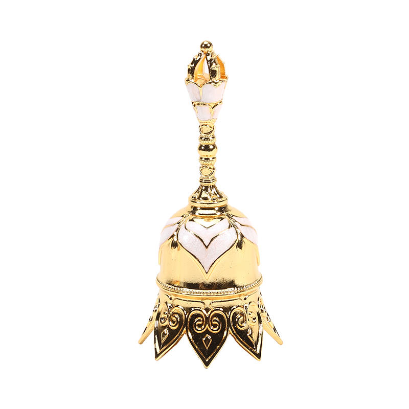 Fashion Clear Sound Hand Bell Bronze Metal Retro Loud Church Bell Golden Dinner Bell For Restaurant Bar Christmas Decor Supplies
Fashion Clear Sound Hand Bell Bronze Metal Retro Loud Church Bell Golden Dinner Bell For Restaurant Bar Christmas Decor Supplies