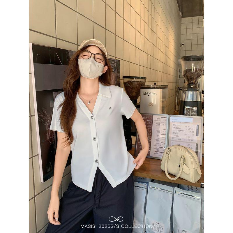 Maxi Plus Size Women s V-Shaped Lapel Split Tops Summer Plus Size Ladies Waist-Tight Slim Looking Waist-Slimming Shoulder Shirt White (first batch) 3XL
Maxi Plus Size Women s V-Shaped Lapel Split Tops Summer Plus Size Ladies Waist-Tight Slim Looking Waist-Slimming Shoulder Shirt White (first batch) 3XL