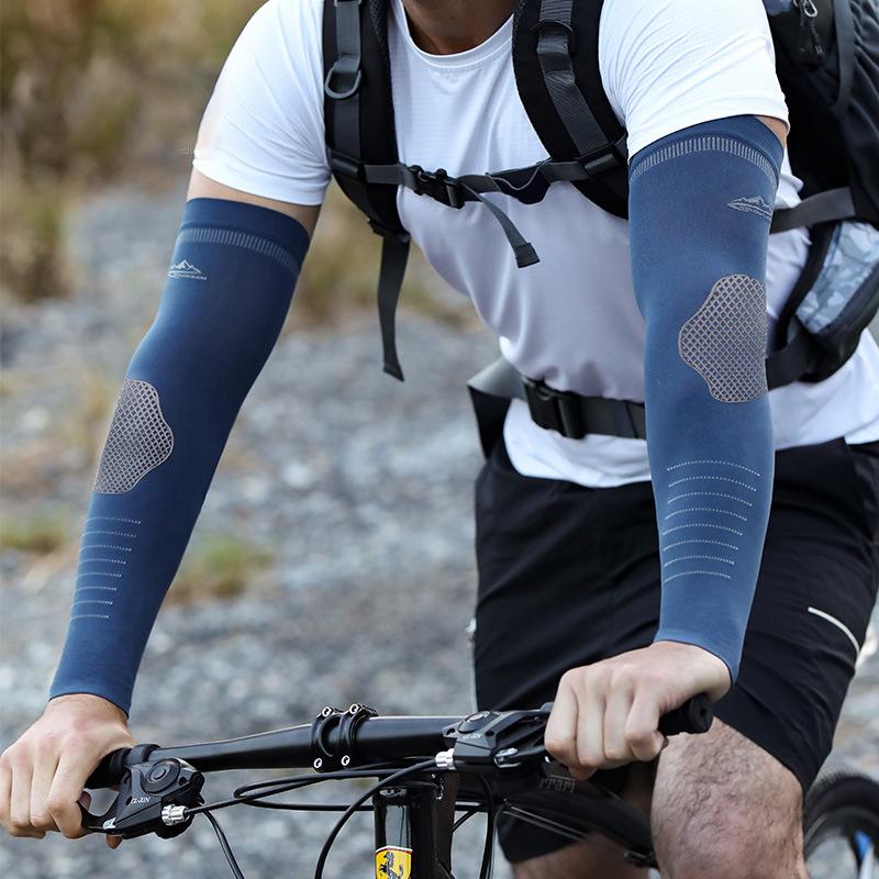 Summer UV Solar Arm Sleeves Men Ice Silk Sun Protection Arm Cover Outdoor Sports Driving Cycling Cool Fishing Breathable Sleeve білий
Summer UV Solar Arm Sleeves Men Ice Silk Sun Protection Arm Cover Outdoor Sports Driving Cycling Cool Fishing Breathable Sleeve білий
