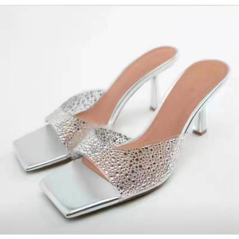 Slim heel women s slippers summer new one-word square head high heel cool slippers women s rhinestone fashion sandals 42 серебряный
Slim heel women s slippers summer new one-word square head high heel cool slippers women s rhinestone fashion sandals 42 серебряный