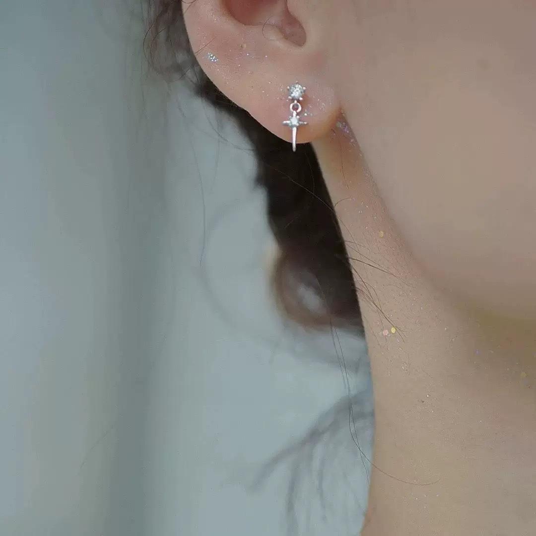 Серьги-пусеты «Мини-крестики» из посеребренного золота 18 карат - Сверкающие, Универсальные, Простые и Элегантные серьги-подвески 925 Silver платиновый
Серьги-пусеты «Мини-крестики» из посеребренного золота 18 карат - Сверкающие, Универсальные, Простые и Элегантные серьги-подвески 925 Silver платиновый