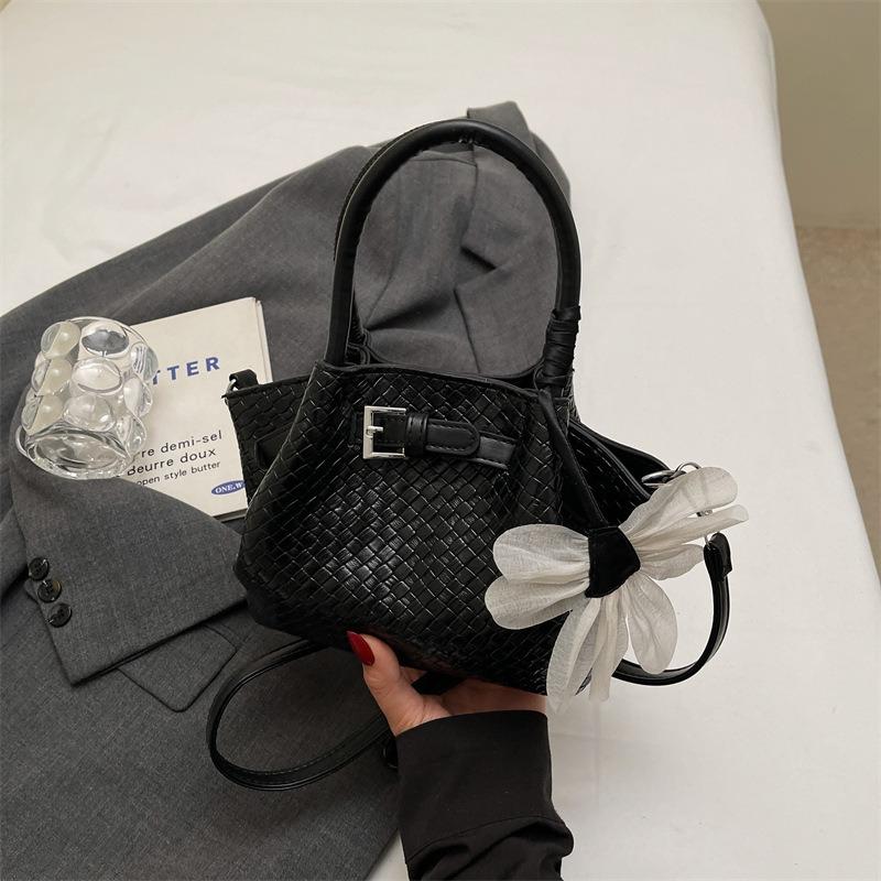 Летние нишевые плетеные сумки женские новые модные универсальные сумки-мессенджеры популярные сумки-тоут сумки-ведра чёрный
Летние нишевые плетеные сумки женские новые модные универсальные сумки-мессенджеры популярные сумки-тоут сумки-ведра чёрный