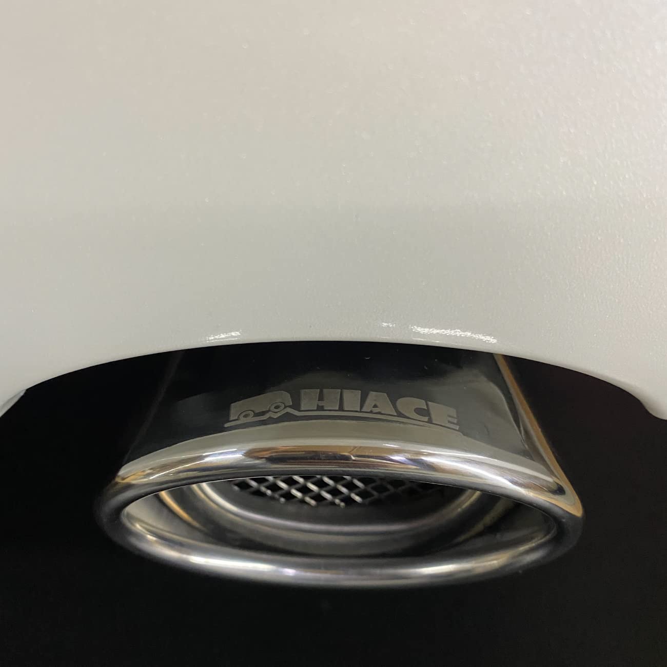 для Toyota 200 Series Ace Этот стальной аэродинамический бампер и задний глушитель являются и подходят для разработанного на заказ Hiace/Regius (Модели 1/2/3/4/5/6). полностью из нержавеющей стали
для Toyota 200 Series Ace Этот стальной аэродинамический бампер и задний глушитель являются и подходят для разработанного на заказ Hiace/Regius (Модели 1/2/3/4/5/6). полностью из нержавеющей стали