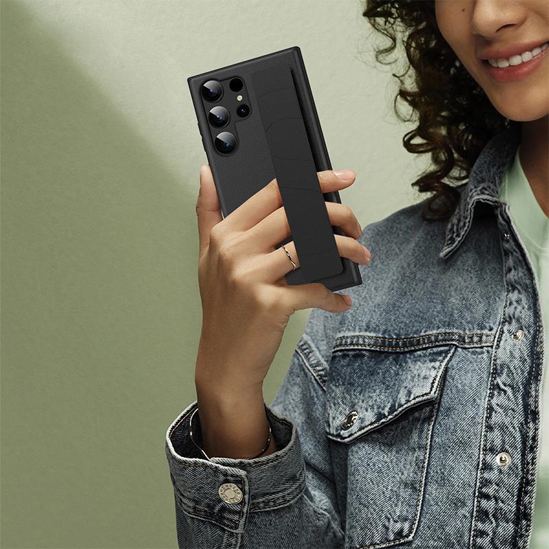 Back Case for Samsung Galaxy S23 Ultra Litchi Texture PU Leather Coated PC+TPU Phone Cover with Wristband Black
Back Case for Samsung Galaxy S23 Ultra Litchi Texture PU Leather Coated PC+TPU Phone Cover with Wristband Black