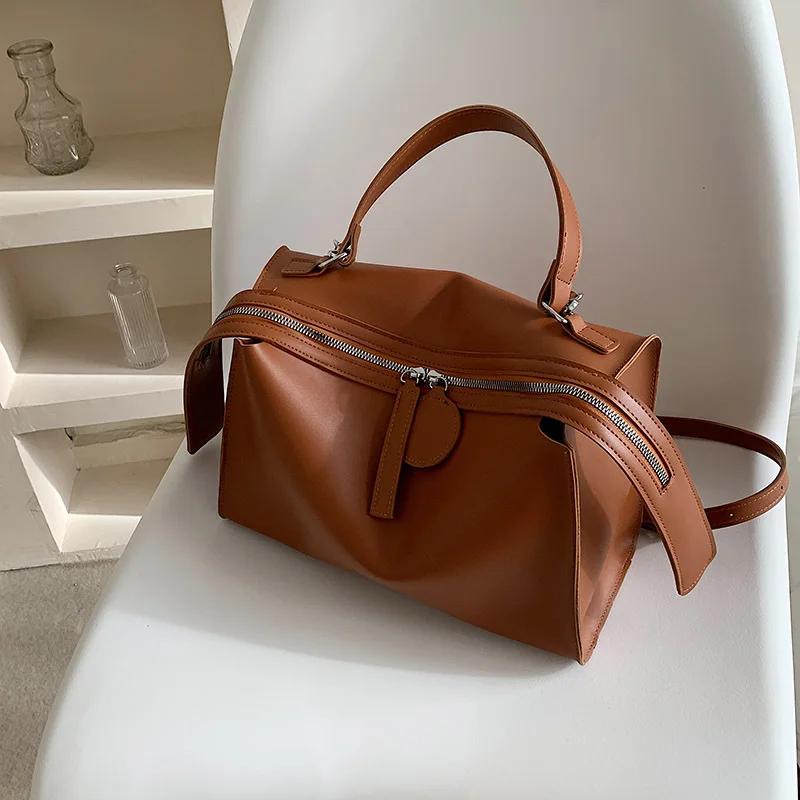 Brand Designer Women handbag Lady Shoulder bag Large Capacity PU Leather female messenger Bag ladies totes 30x20x13cm
Brand Designer Women handbag Lady Shoulder bag Large Capacity PU Leather female messenger Bag ladies totes 30x20x13cm