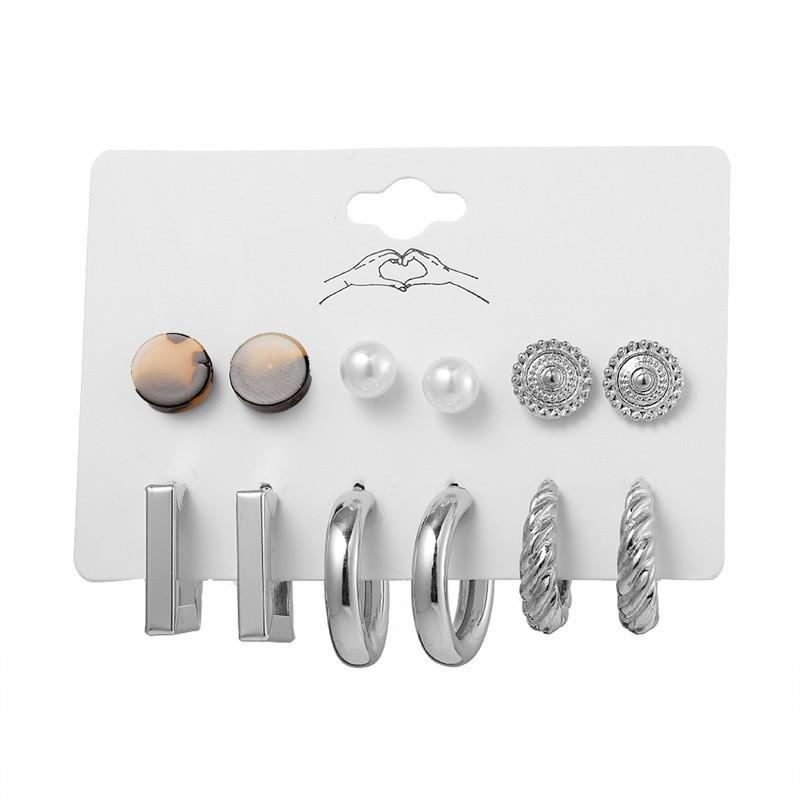 European and American retro pearl earrings set, metal earrings, heart-shaped butterfly earrings, geometric jewelry 1 pair
European and American retro pearl earrings set, metal earrings, heart-shaped butterfly earrings, geometric jewelry 1 pair