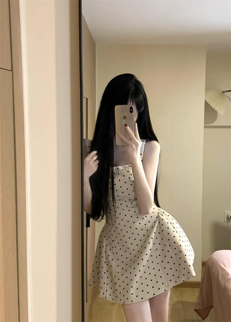Summer new daughter storm point white dress French square collar sleeveless A word short dress women s dress S
Summer new daughter storm point white dress French square collar sleeveless A word short dress women s dress S